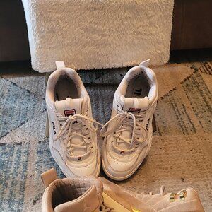 2 pairs Jordan's 1 Fila